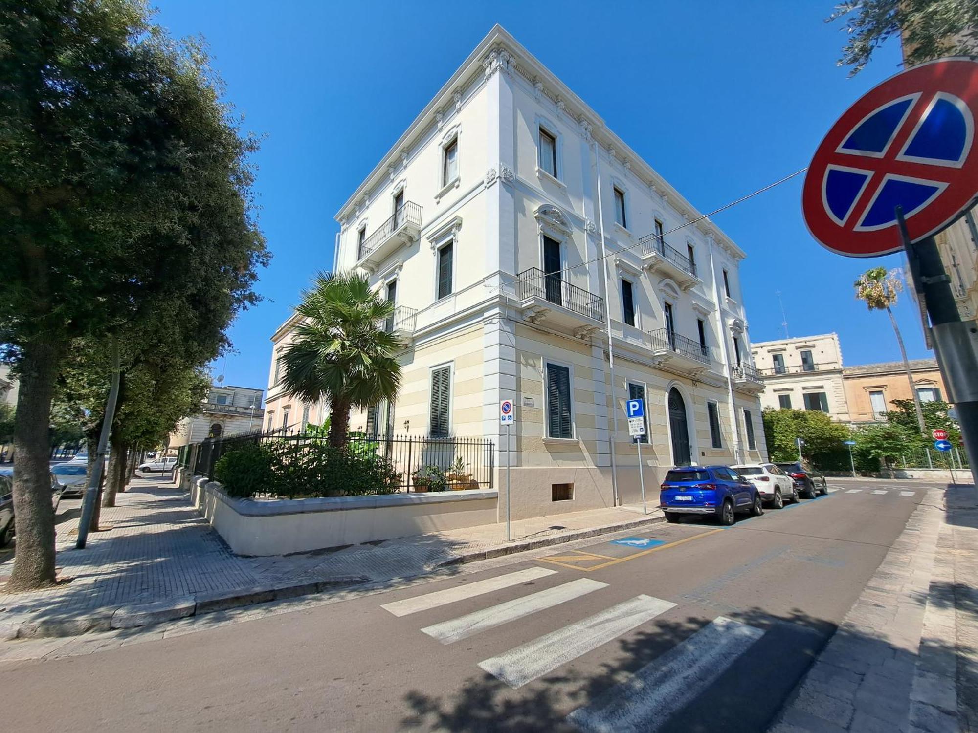 Bed and Breakfast Palazzo Castellano Lecce Zewnętrze zdjęcie
